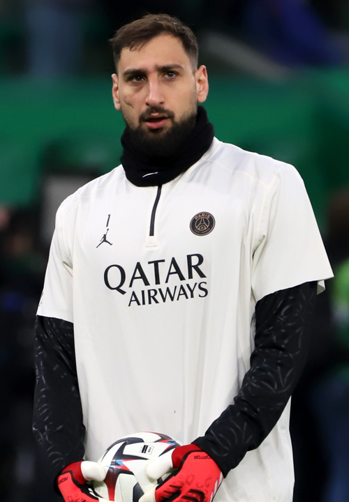 500px Donnarumma Asse Psg 2425 1 Webp